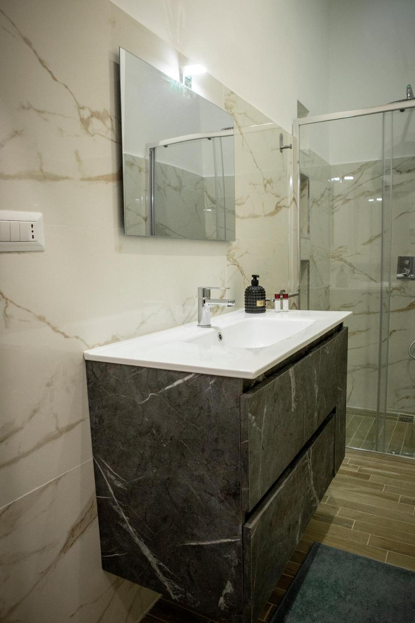 Napoli Skyport Bed and Breakfast Buitenkant foto
